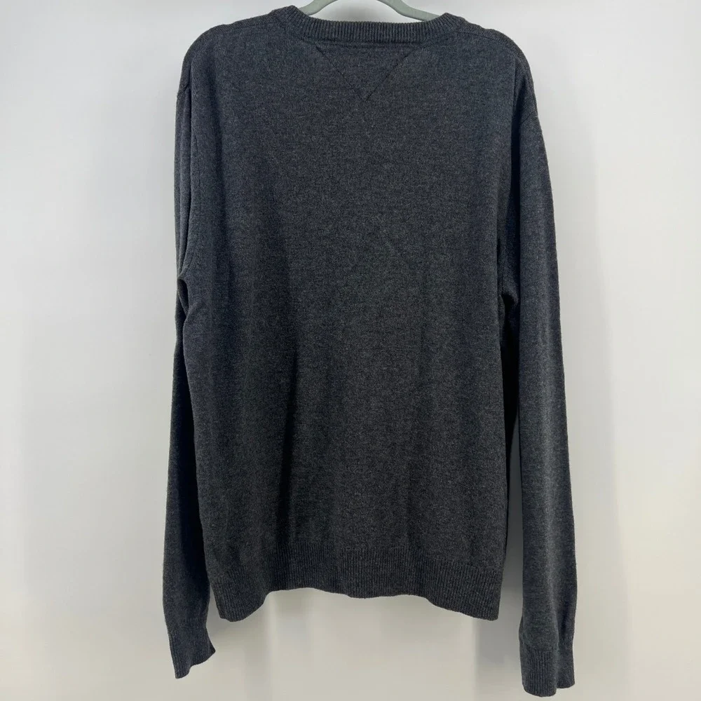 Tommy Hilfiger Mens XL Gray 100% Premium Lambswool V-Neck Sweater Charcoal‎ Knit